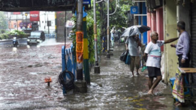 Cyclone Dana: Three die of electrocution in Bengal, toll touches 4