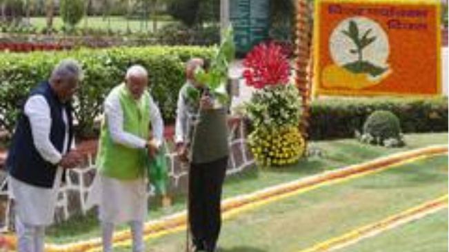 PM Modi launches 'Ek Ped Maa Ke Naam' campaign, urges everyone to plant trees as tribute to their Mothers