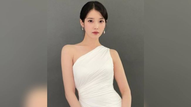 Singer IU has talked about how she spends her off day and it is every bit hilarious.