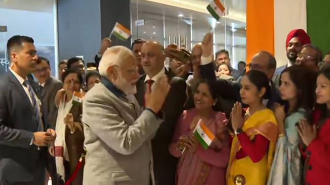 Bhutan: PM Modi Interacts With Members Of Indian Diaspora As He Arrives At Hotel In Thimphu