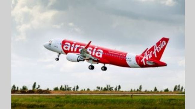 Air Asia flight makes emergency landing at Lucknow after bird hit