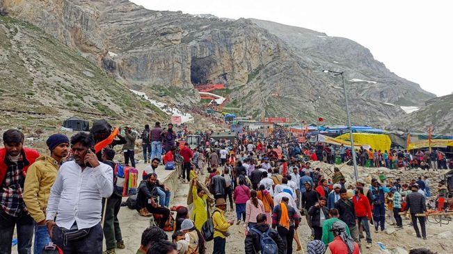 Amarnath Yatra Temporarily Halted Due To Heavy Rain