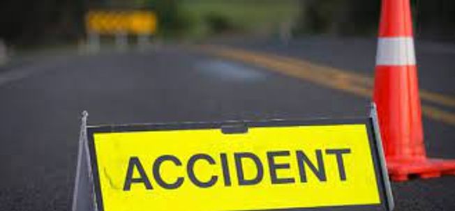 3 people were injured when a car fell down the road  in balasore District