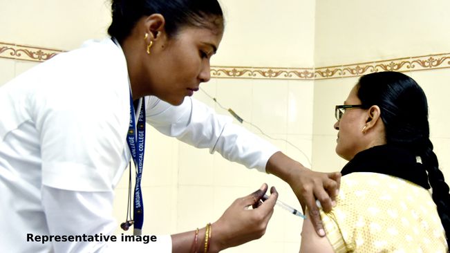 Odisha: Unwillingness to take booster dose worries Health Dept