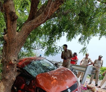 The car crashed near Getamunda Bridge in Charichak Thana. Car hit by tree, 4 serious