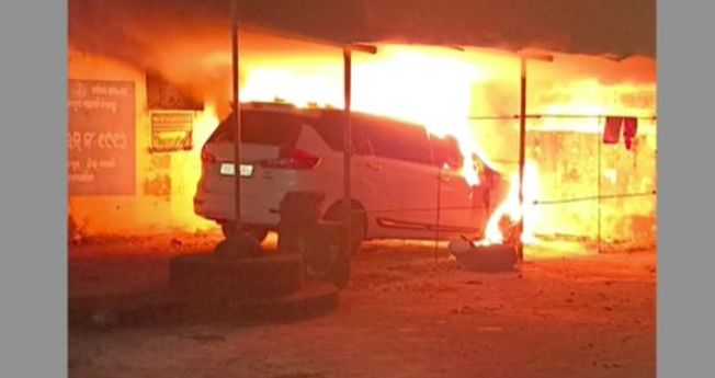 Miscreants set ablaze ZP Member’s car in Khurda