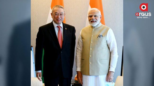 Modi meets industry leaders in Japan, invites them to invest in India