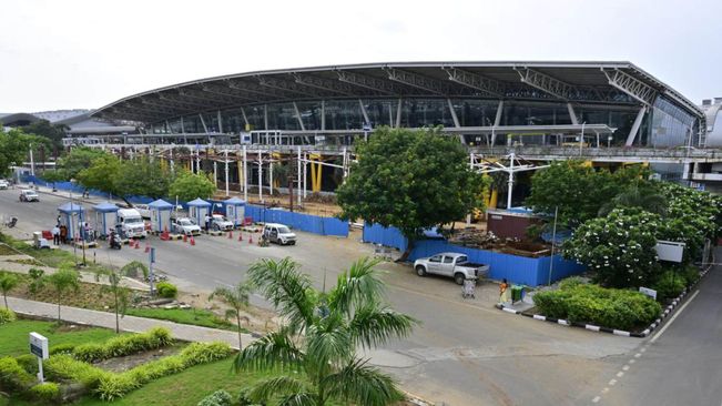 US National Detained At Chennai Airport For Carrying Satellite Phone 