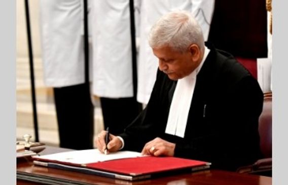 In last four days, disposed of 1,293 miscellaneous, 106 regular matters: CJI