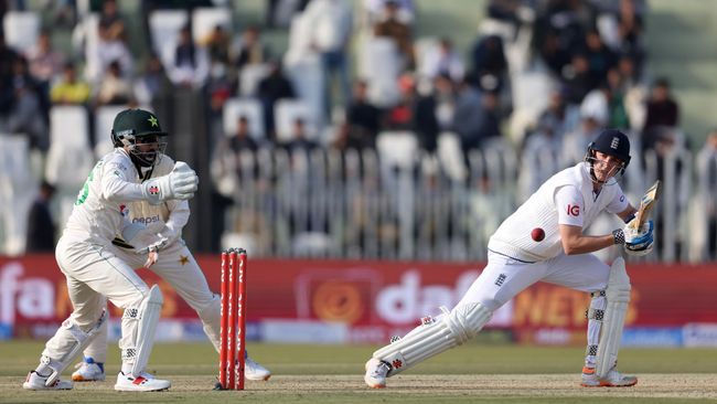 1st Test: England hammer 506/4 against Pakistan as records tumble on opening day