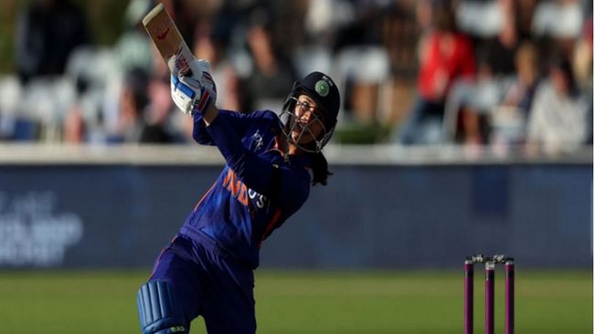 Smriti Mandhana becomes fastest Indian woman to complete 3000 runs in ODI