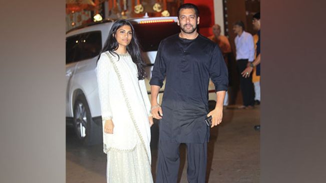 Salman Khan's niece Alizeh Agnihotri to make her Bollywood debut soon
