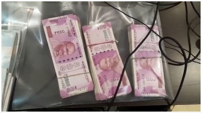 ₹2K notes get Maoists arrested; Rs 6 lakh seized