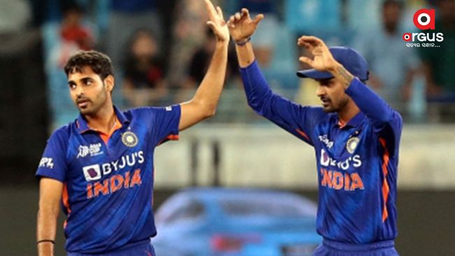 Bhuvneshwar might struggle in Australian conditions, says Akram ahead of T20 World Cup