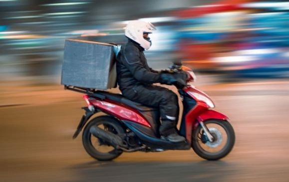 Lives at risk as delivery agents race against time to avoid penalties