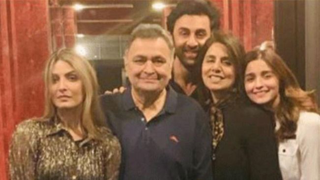 Neetu Kapoor, Riddhima Kapoor Remember Rishi Kapoor On 4th Death ...