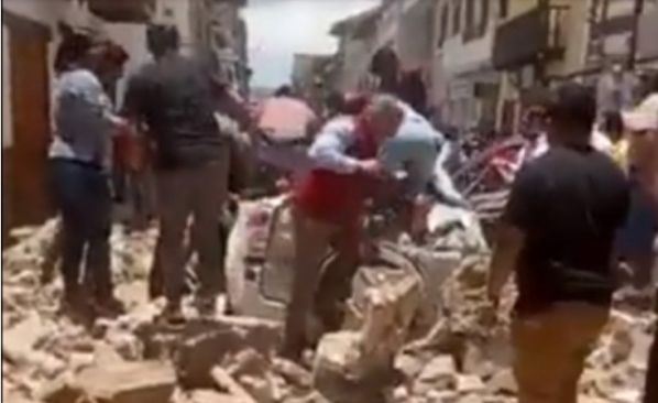 15 killed as 6.7-magnitude quake jolts Ecuador