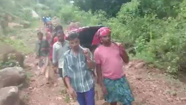 No Road, Ailing Villager Carried On Cot 3 Km To Reach Hospital In Kandhamal