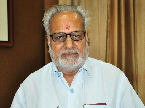 Odisha Guv pays homage to ex-CM Biju Patnaik on death anniversary