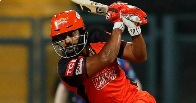 IPL 2022: Tripathi’s fifty helps Sunrisers Hyderabad post 193/6 against MI