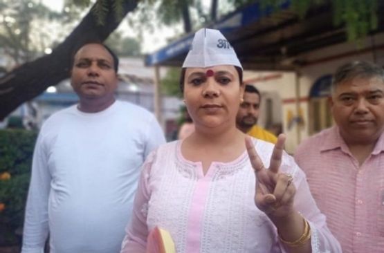 MCD gets its 1st transgender councillor as AAP's Bobby wins from Sultanpuri