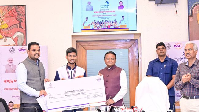 Odisha CM Felicitates Two Students For Success In World Skills Competition