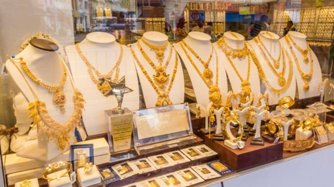 Gold Prices Decline For 2nd Consecutive Day; Check Yellow Metal Rates Today