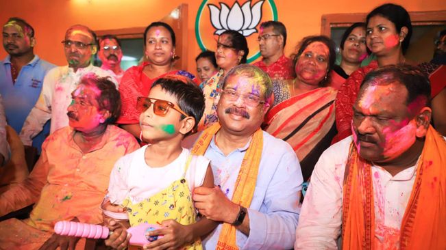 Union Minister Dharmendra Pradhan Celebrates 'Holi' In Sambalpur
