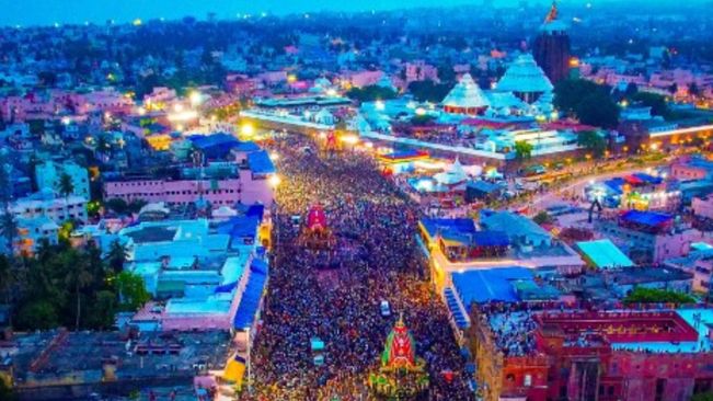 Puri Rath Yatra: Chariots Halt Midway, Pulling To Resume Tomorrow