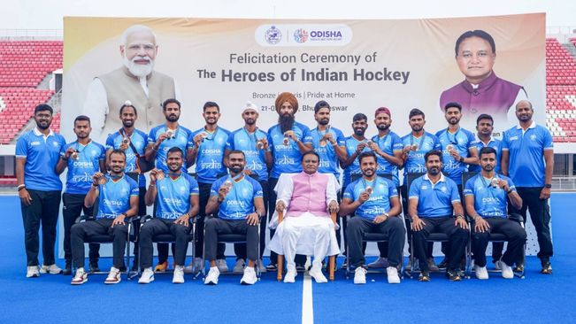 Odisha CM Felicitates Indian Men’s Hockey Team