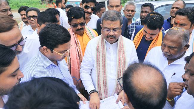 Union Minister Dharmendra Pradhan Oversees NH-55 Work in Boinda And Nakachi Sections