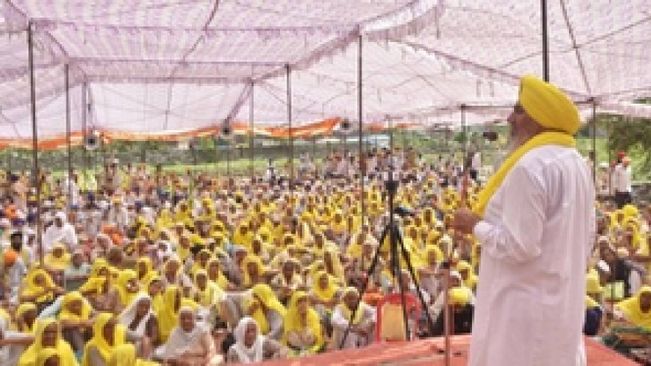 Thousands Of Farmers Camp In Chandigarh To Protest Against AAP Govt In Punjab