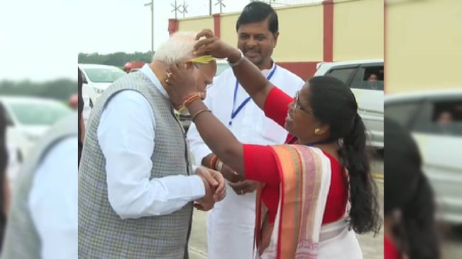 PM Modi Welcomed With 'Jahva' On Jharkhand Visit, Signifies Karma Parv