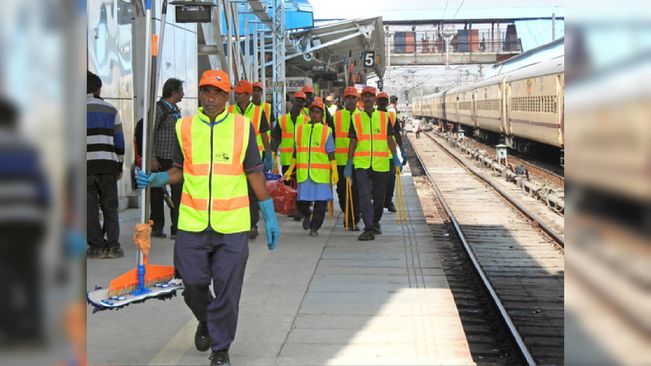 Cabinet Approves Rs 2,028 Crore Productivity-Linked Bonus For 11.72 Lakh Railways Workers