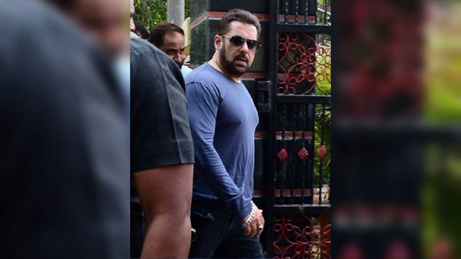 Salman Khan Gets Rs 5 Cr Extortion-Cum-Death Threat From Mafia Gang