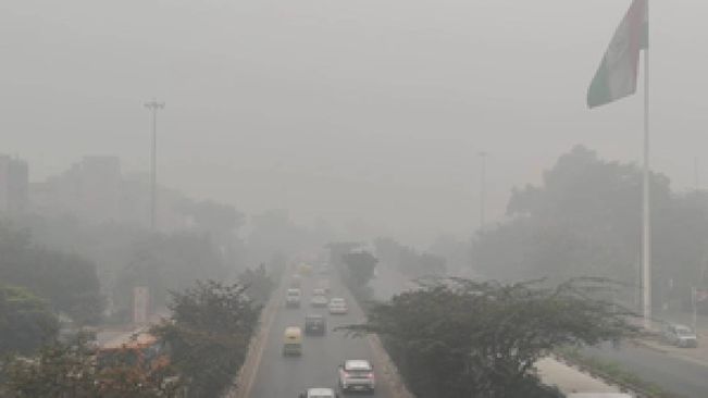 Blanket Of Smog Continues In Delhi, AQI 'Very Poor'