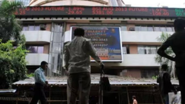 Indian Stock Market Opens Flat, All Adani Shares Trade In Green