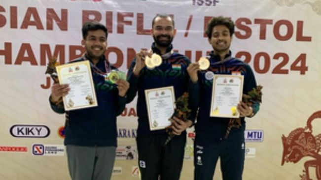 Akhil, Aishwary Help India To A 1-2 Finish In Men'S 50m Rifle 3P Event At Jakarta
