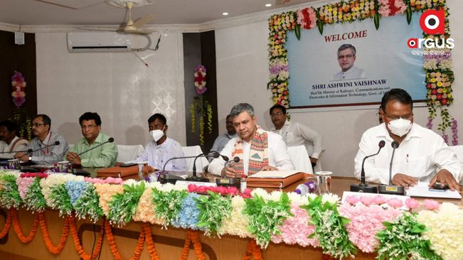 Railway Minister Ashwini Vaishnaw reviews progress of Malkangiri–Bhadrachalam Rail Line Project