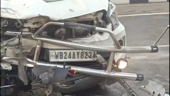 2 dead in road accident