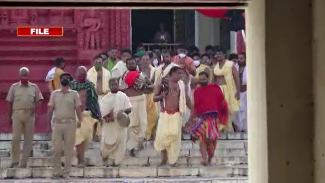 Raja Prasad Bije Niti To Be Held In Puri Srimandir Today