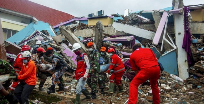 At least 44 dead, 300 injured in Indonesia earthquake