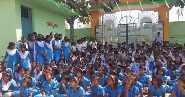 Protest of students against teacher change in Jajpur