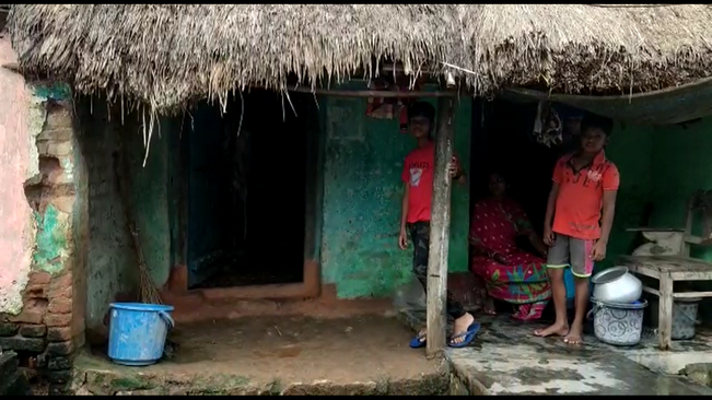 Woman injured after falling off wall in Berhampur