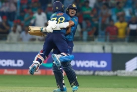 Asia Cup 2022: Sri Lanka qualify for Super Four with thrilling 2-wicket win over Bangladesh