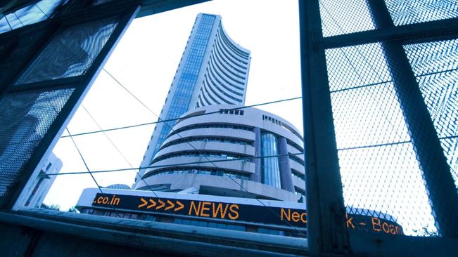 Indian Market Opens Flat On Diwali, L&T And Sun Pharma Top Losers