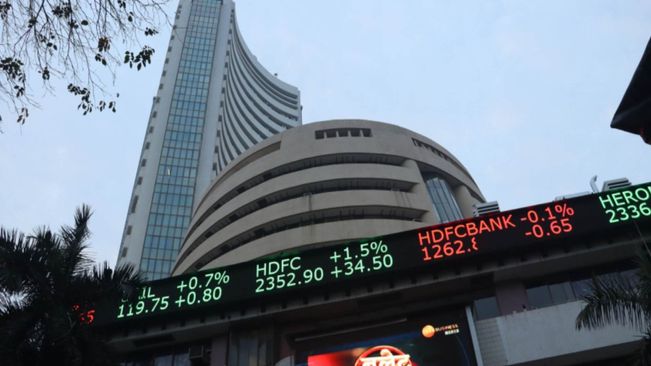 Sensex Trades Flat, FMCG Stocks Gain