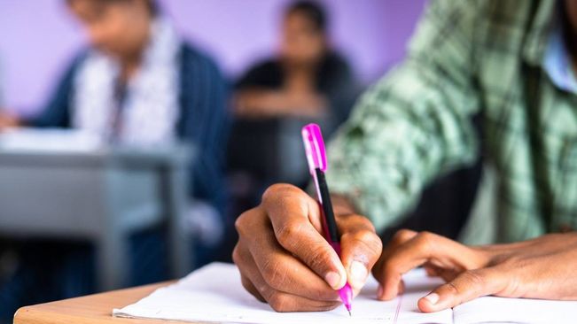 The students scored 100 to 115 marks in the university examination