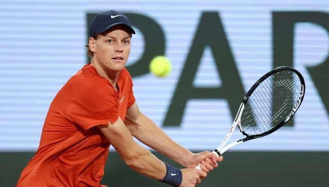 French Open: Sinner survives Moutet's onslaught to enter QF