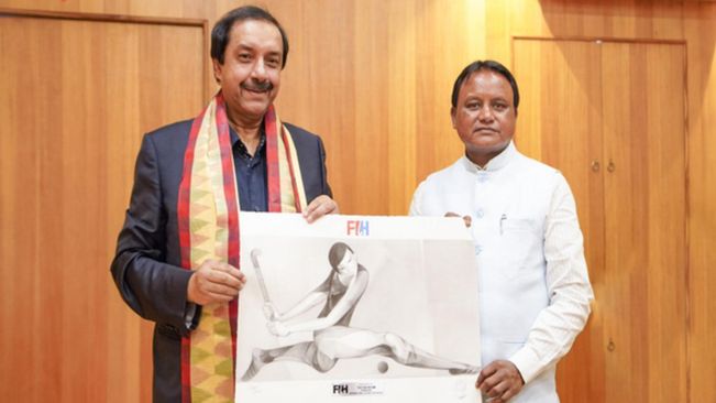 FIH President Tayyab Ikram Meets Odisha CM Mohan Charan Majhi